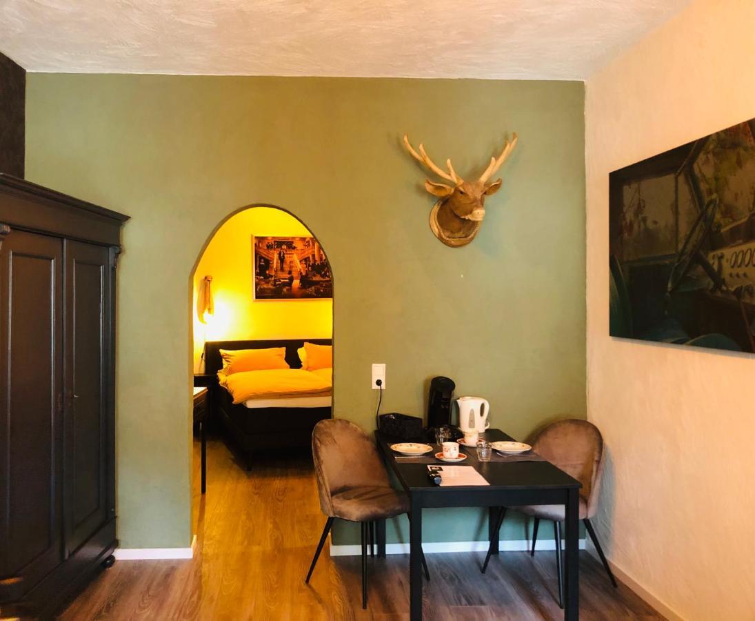 One-Bedroom Suite