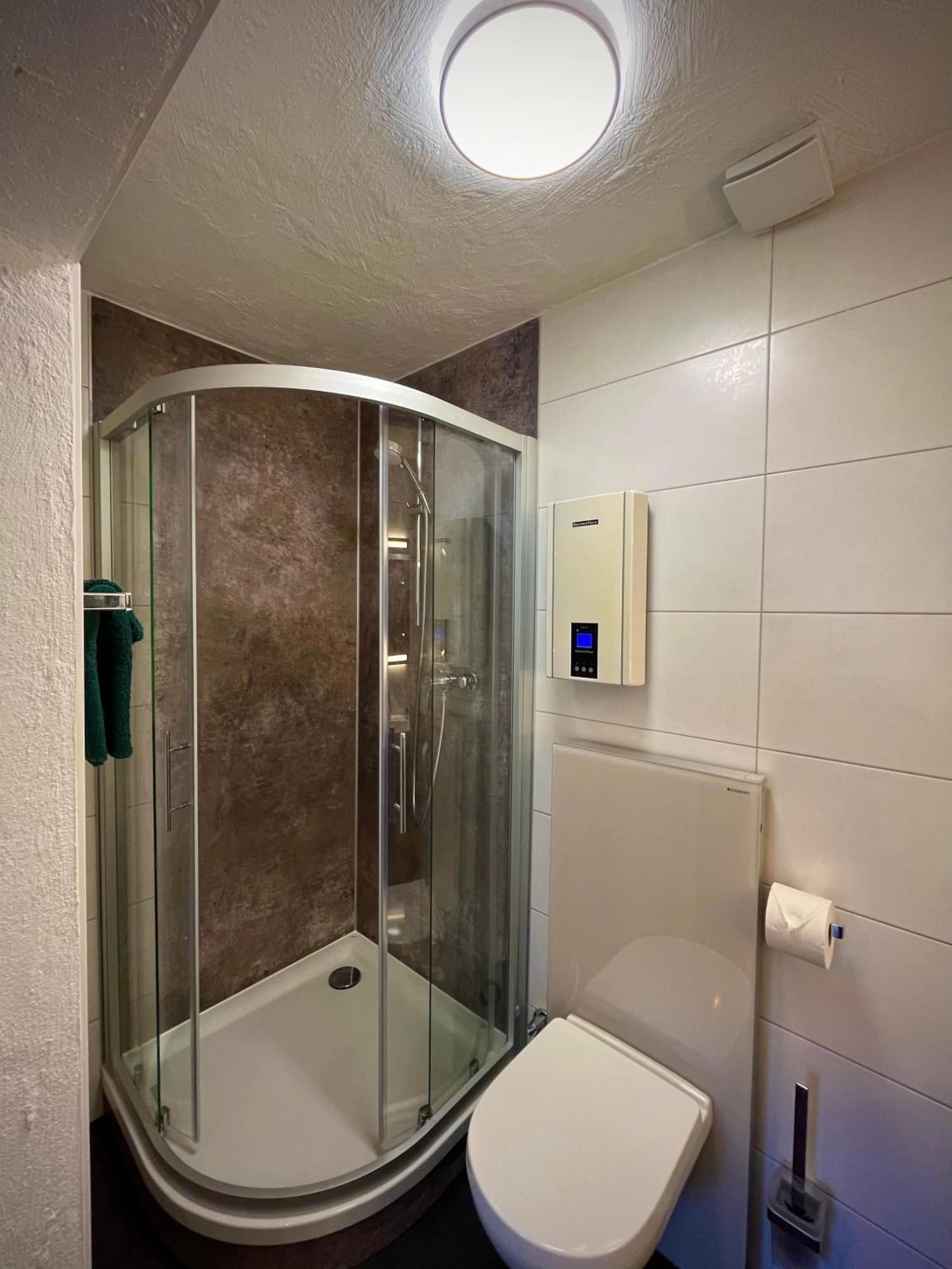 Double Room Private Bathroom
