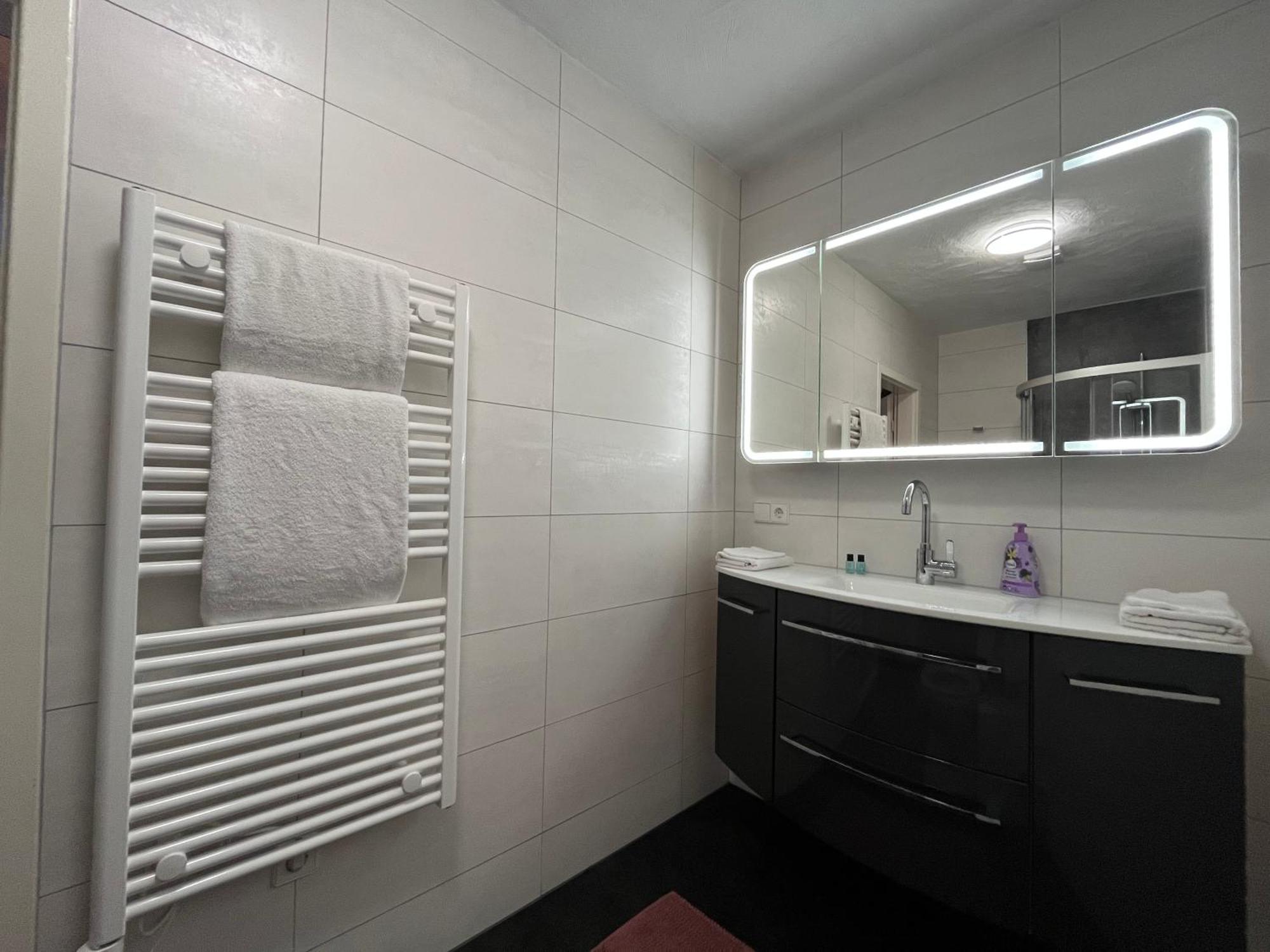 Double Room Private Bathroom