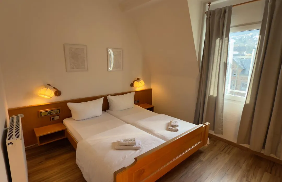 Hotel "Zur Schoenen Aussicht"-1