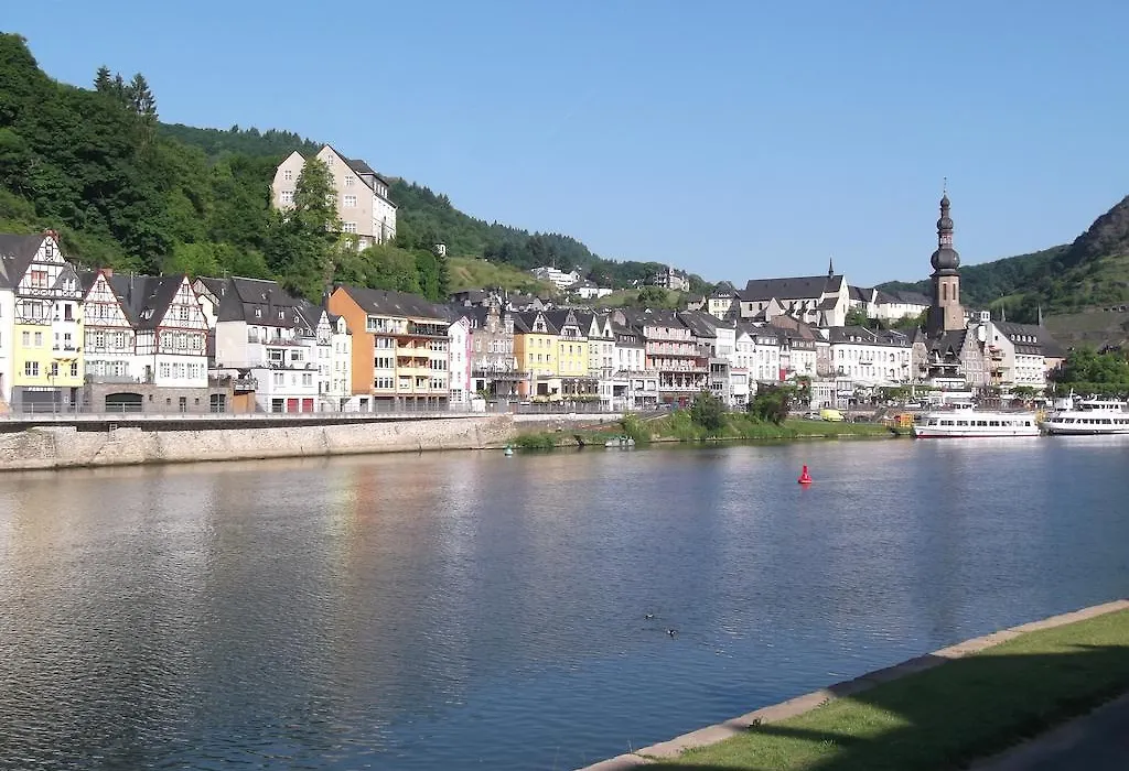 Haus Burgfrieden Cochem-1